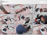 小萌同学_双马尾黑丝女仆的蟹腿缚